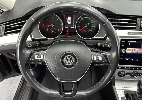 Volkswagen Passat cena 83500 przebieg: 126000, rok produkcji 2018 z Jasień małe 781